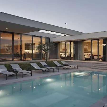 Unique Vista On Idyllic Location Villa *