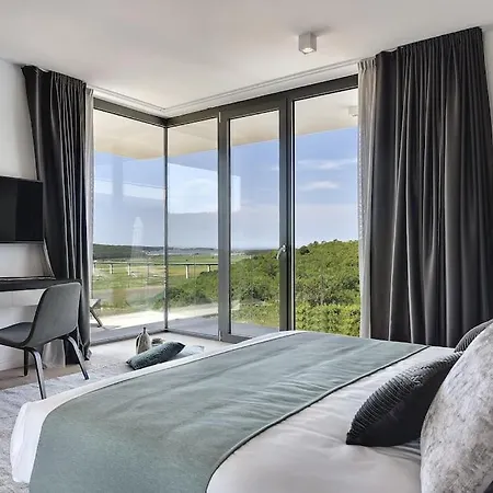 Villa Unique Vista On Idyllic Location *