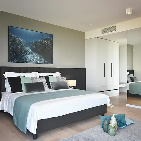 Villa Unique Vista On Idyllic Location