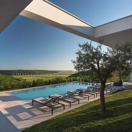 Unique Vista On Idyllic Location Villa