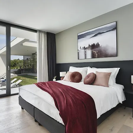 Unique Vista On Idyllic Location Villa